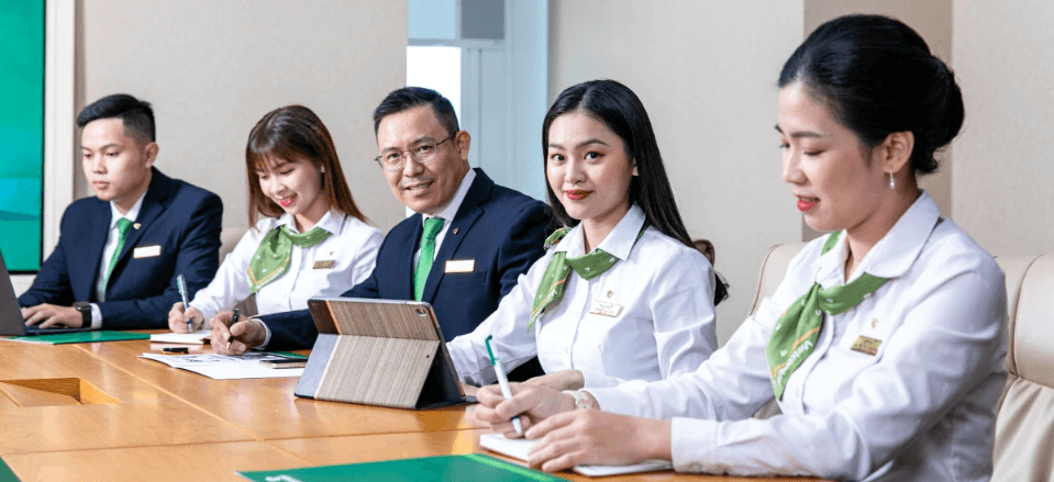  NGÂN HÀNG TMCP NGOẠI THƯƠNG VIỆT NAM (VIETCOMBANK)
