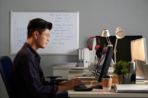 Lương quản lý IT của Việt Nam thấp nhất thế giới