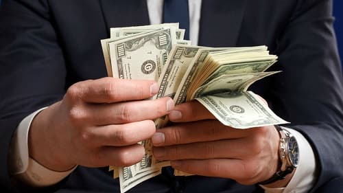 “Tôi phải trả cho chính mình bao nhiêu tiền?”