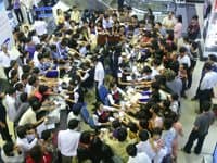Thị trường việc làm thêm và nghịch lý thiếu thừa