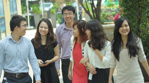 Khởi nghiệp tại tập đoàn đa quốc gia, tại sao không?