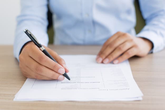 Bạn làm gì với yêu cầu về "Người tham khảo"?