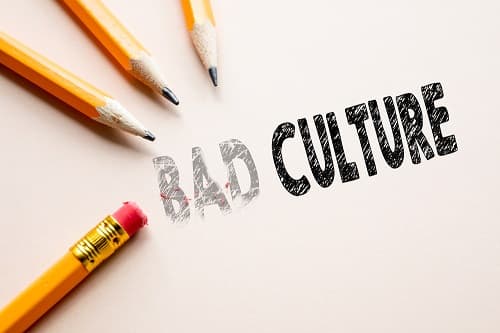 5 câu hỏi giúp bạn không tự quăng mình vào công ty "độc hại"