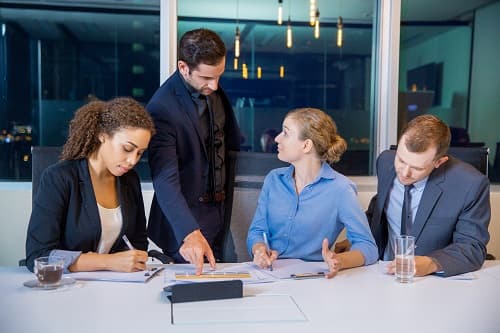 Bạn cần hỏi sếp những gì khi nhận việc mới?