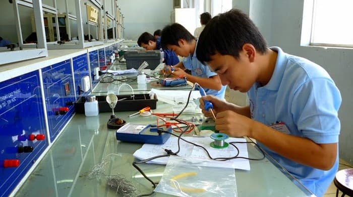 Mức hỗ trợ học nghề đối với lao động tham gia bảo hiểm thất nghiệp như thế nào?