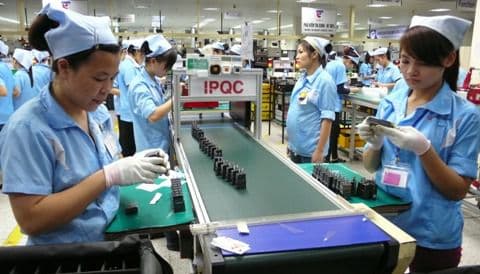 Tranh luận về tăng giờ làm thêm, tăng tuổi hưu lao động nữ - thiệt hay lợi?