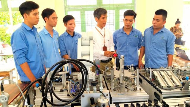 90% người học nghề có thu nhập cao hơn sau đào tạo vào năm 2030