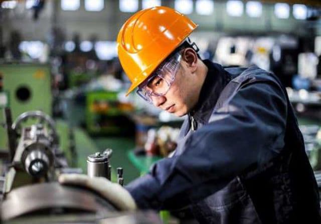 Năng suất lao động tư nhân 'bét' bảng: Sự thật buồn hơn
