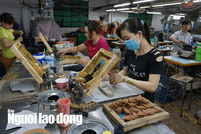 Không nên nới rộng khung giờ làm thêm