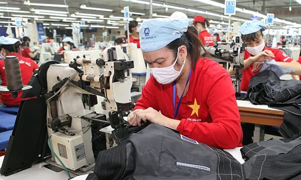 Bộ luật Lao động (sửa đổi): Đẩy nhanh việc mở rộng diện bao phủ BHXH, hướng tới BHXH toàn dân