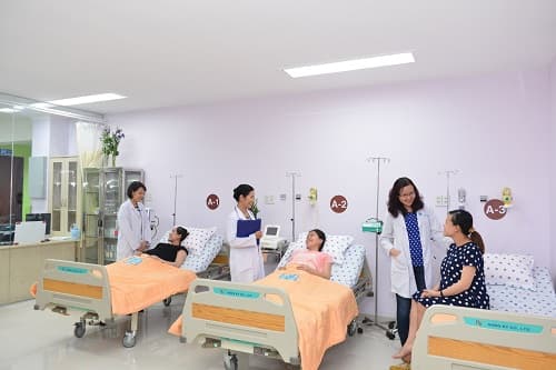 Đầu tư y tế cơ sở, giảm quá tải bệnh viện, hỗ trợ người dân tham gia BHYT