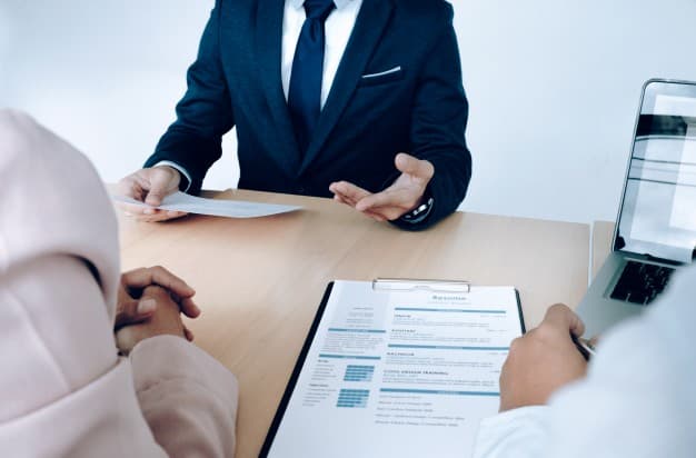 Trước khi thoả thuận lương, đừng quên danh sách này
