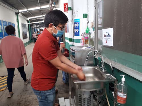 Bảo đảm an toàn tính mạng, sức khỏe của người lao động mùa dịch bệnh