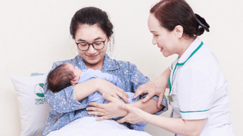 Đủ điều kiện hưởng chế độ thai sản