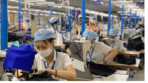Nghỉ hưu trước tuổi do tinh giản biên chế được hưởng quyền lợi gì?