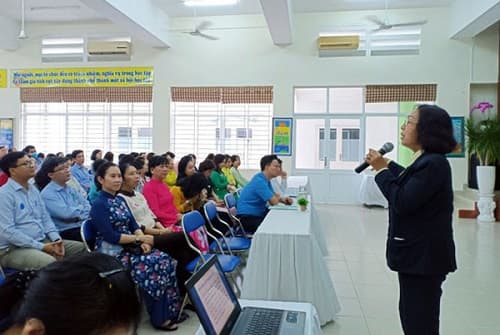 Nâng cao chất lượng sống lao động nữ