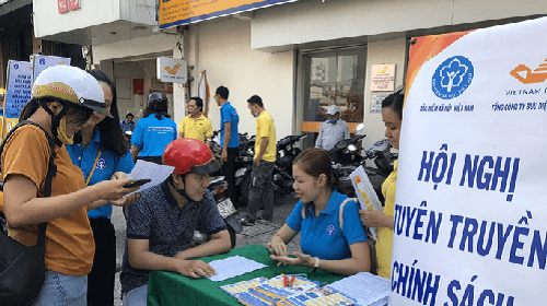 Ra quân hưởng ứng Ngày BHYT Việt Nam