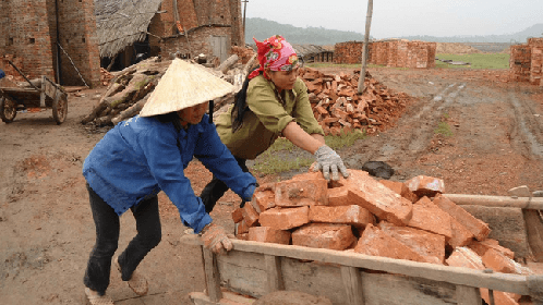 Covid-19: Ảnh hưởng nặng nề đến nhóm lao động phi chính thức
