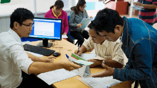 Đối tượng cán bộ, công chức, viên chức, người lao động thuộc diện tinh giản biên chế