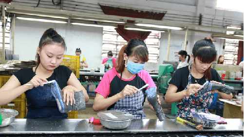 13 trường hợp chấm dứt hợp đồng lao động áp dụng từ 2021