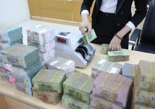 Xếp lương khi chuyển ngạch cán sự mới