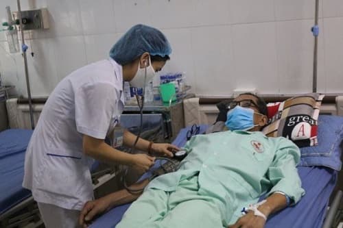 NÓNG: Hướng dẫn gia hạn thẻ BHYT hộ gia đình khi giãn cách chống dịch Covid-19