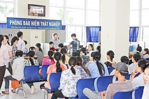 Hồ sơ đề nghị hưởng trợ cấp thất nghiệp gồm những gì?