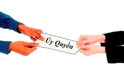 Có thể ủy quyền cho người khác nhận thay tiền lương được không?