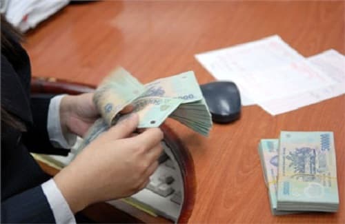 Người sử dụng lao động không trả lương đúng hạn cho người lao động theo như thỏa thuận thì bị xử phạt như thế nào?