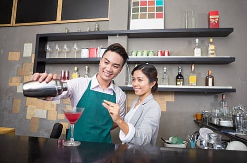 Booking bar là gì? Tiết lộ tất cả bí mật của nghề booking bar