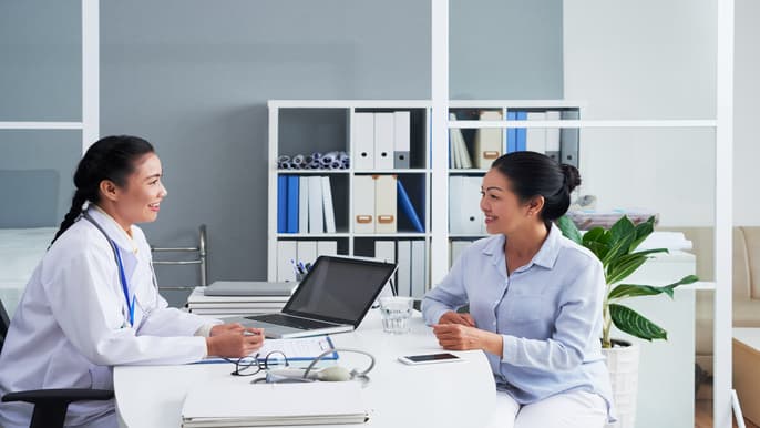 Bác sĩ nội trú là gì? Chương trình đào tạo & quyền lợi nghề nghiệp