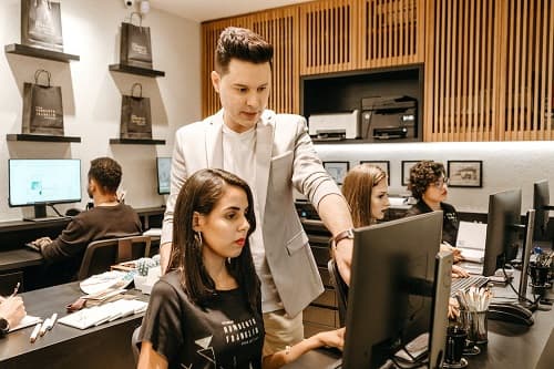 Có bắt buộc phải rút tiền bảo hiểm xã hội một lần sau 1 năm nghỉ việc không? Mức hưởng bảo hiểm xã hội một lần được tính như thế nào?