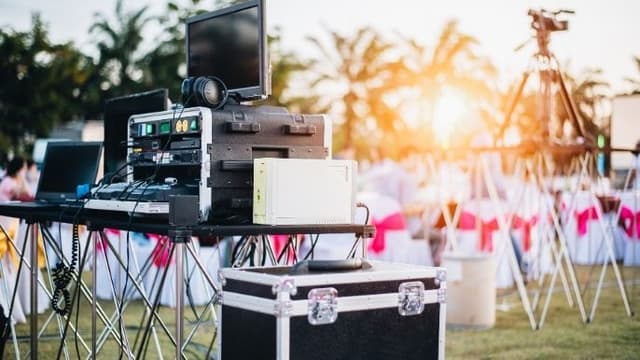 Tổ chức sự kiện là gì? Kỹ năng cần có và cơ hội việc làm