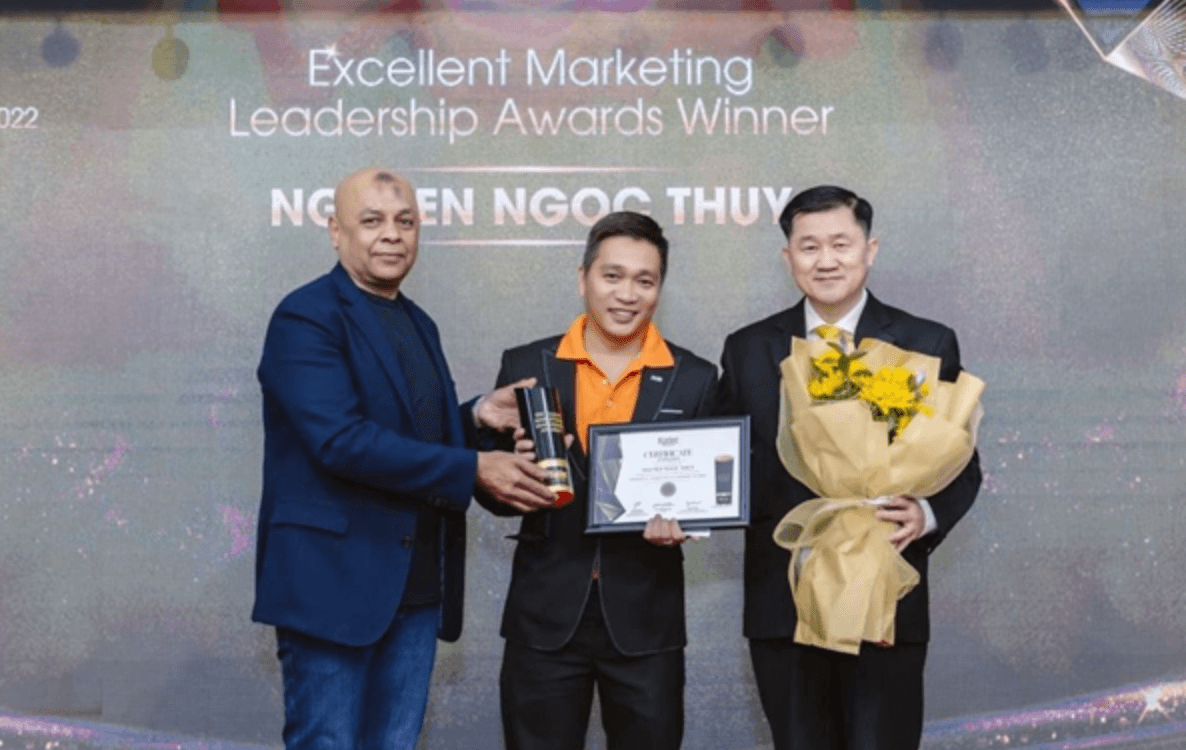 Marketing trong ngành bảo hiểm: Chạy số hay chạm cảm xúc?