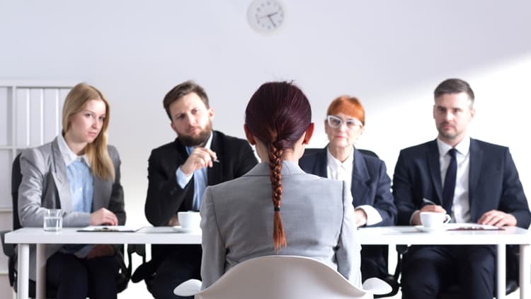 Đọc vị ứng viên bằng “nguyên tắc người phục vụ”