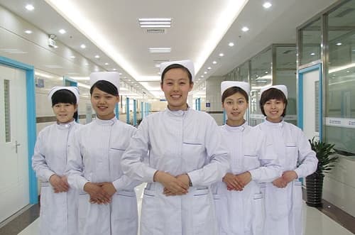 Tuyển điều dưỡng, hộ lý đi làm việc tại Nhật Bản vào năm 2020