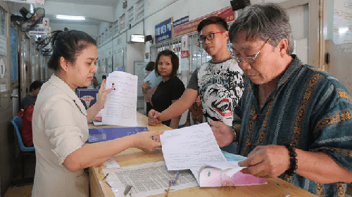 Mức hưởng BHYT sẽ tăng 100% khi đi khám, chữa bệnh trái tuyến