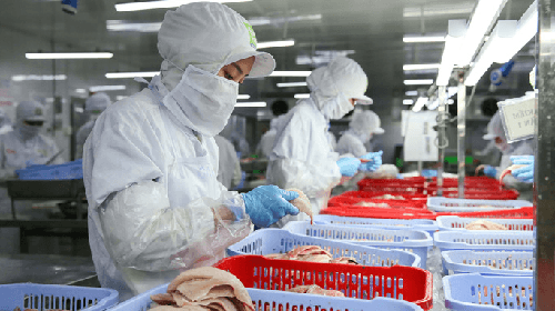 8 trường hợp được tạm hoãn thực hiện hợp đồng lao động từ 2021