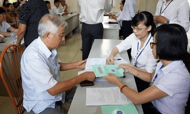 Bộ LĐ-TB&XH hướng dẫn việc thực hiện quy định tuổi hưu tính từ năm 2021