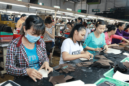 Đề xuất tiền lương đóng BHXH thấp nhất phải bằng 70% thu nhập