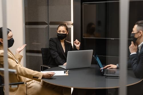 Sổ tay nhân sự: Cuộc gọi cho ứng viên - không chỉ là cuộc gọi