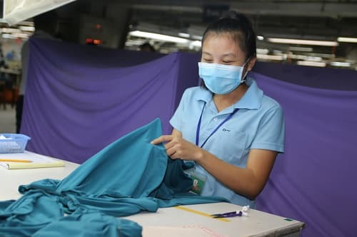 Đề xuất giảm 50% mức hưởng nếu rút bảo hiểm xã hội một lần: Ai hiểu được nỗi vất vả của người lao động?
