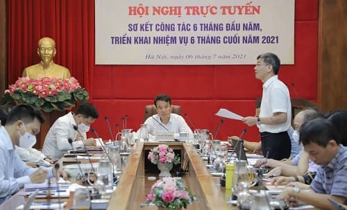 Quyết liệt phát triển người tham gia, giảm nợ đọng BHXH