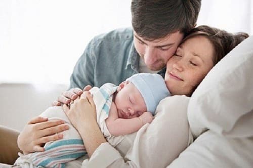 Được nghỉ tối đa 14 ngày khi vợ sinh con