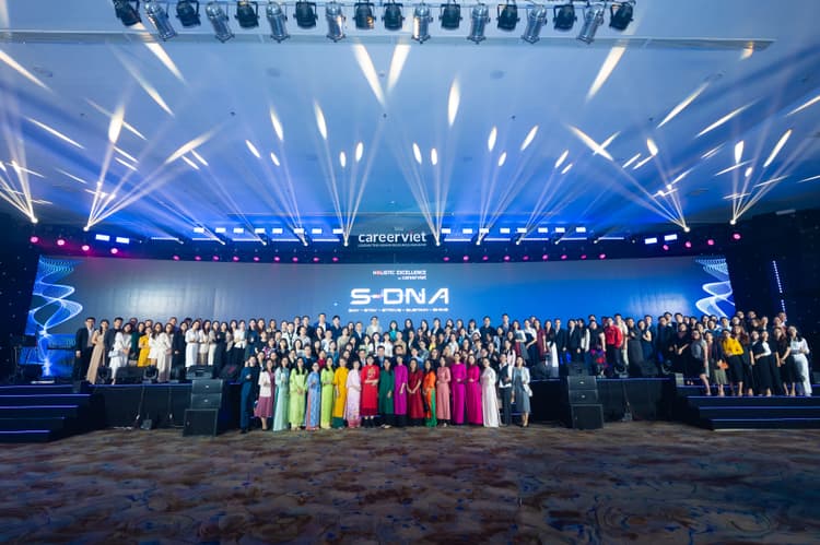 CareerViet giải mã S-DNA cùng hơn 800 lãnh đạo doanh nghiệp TP.Hồ Chí Minh tại Holistic Excellence